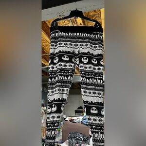 Torrid SIZE 3 Nightmare Before Xmas LEGGINGS